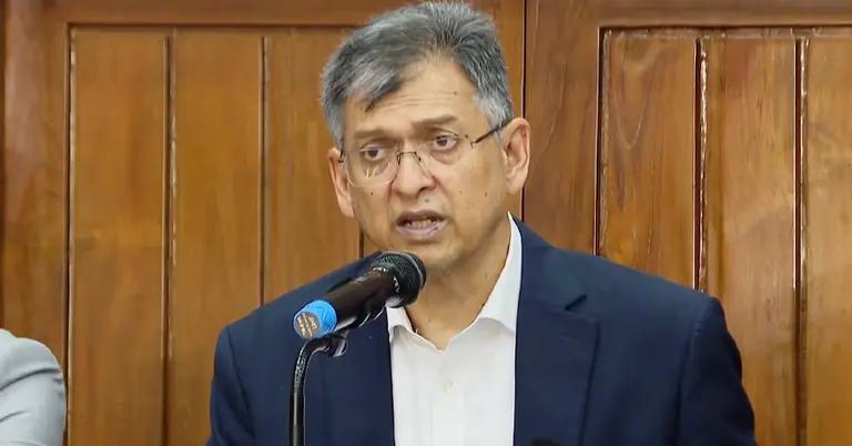 স্বরাষ্ট্রমন্ত্রী সালাহউদ্দিন আহমদ
